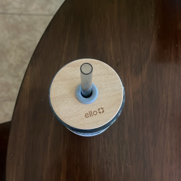 Ello glass tumbler with straw-new - Picture 2 of 6